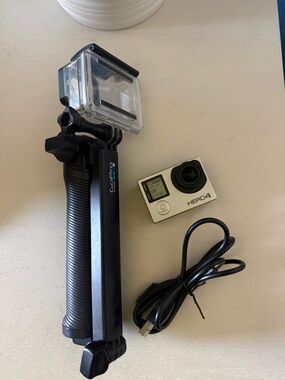 GoPro HERO4 Silver Action Camera with Black Mount